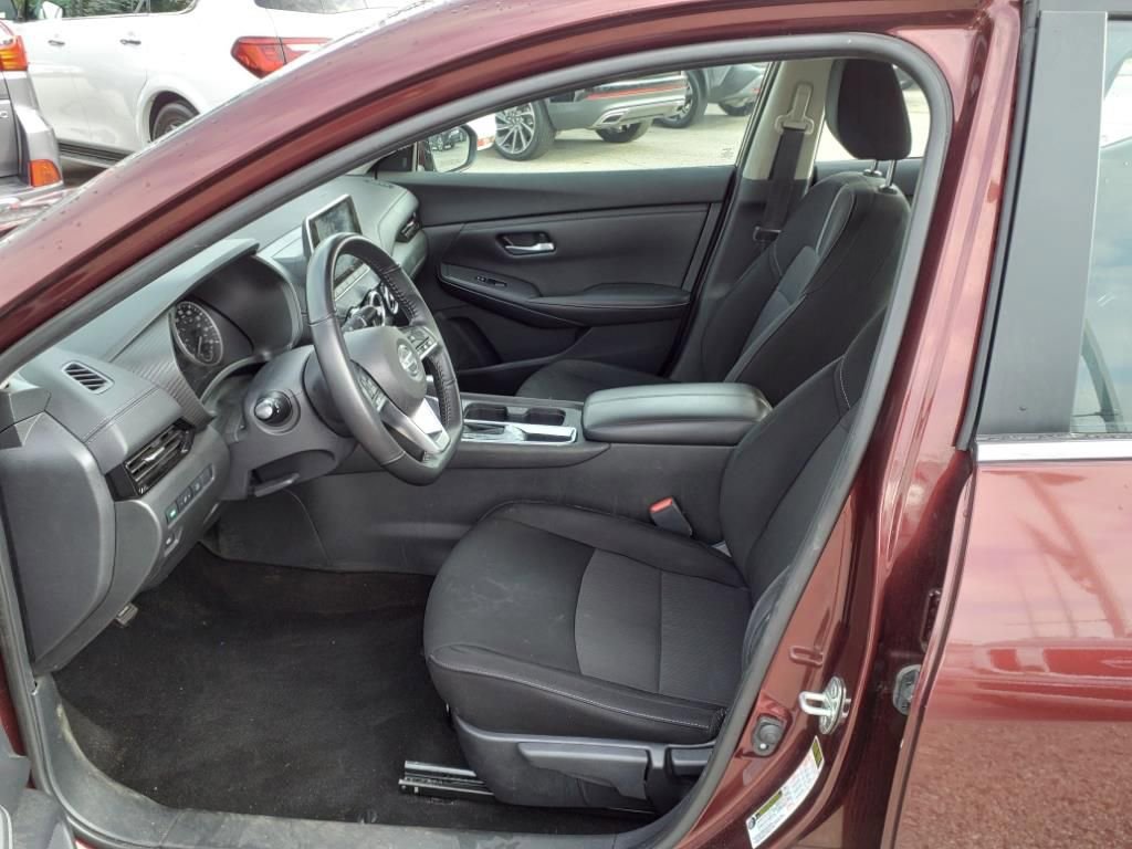 Used 2021 Nissan Sentra SV w/ Lighting Package FWD image 3