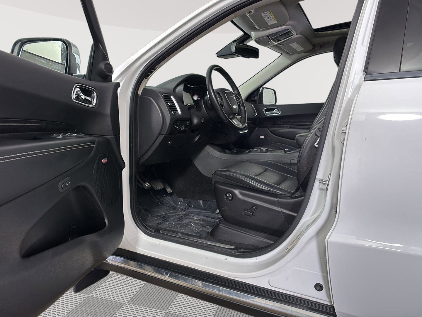 Used 2015 Dodge Durango Citadel w/ Technology Group image 2