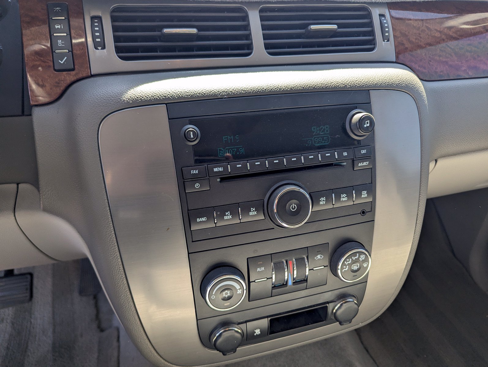Used 2008 GMC Yukon SLE RWD image 11