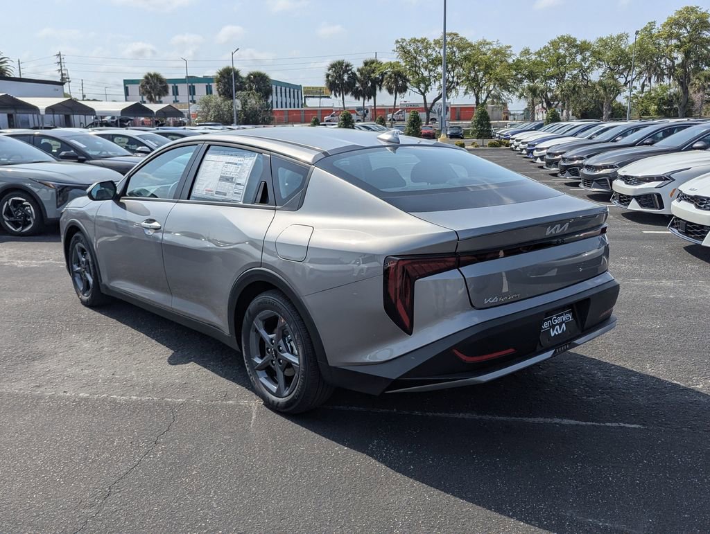 New 2026 Kia K4 LXS image 6