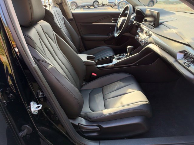Used 2025 Acura Integra FWD image 11
