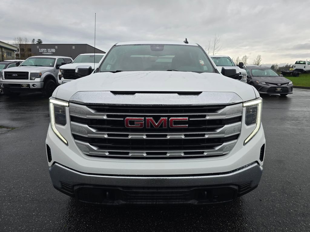 Used 2023 GMC Sierra 1500 SLE w/ Enhanced Capability Package AWD/4WD image 9