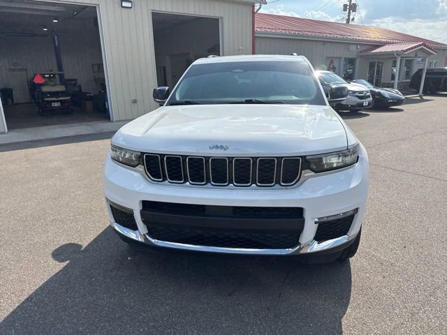 Used 2022 Jeep Grand Cherokee L Limited AWD/4WD image 8