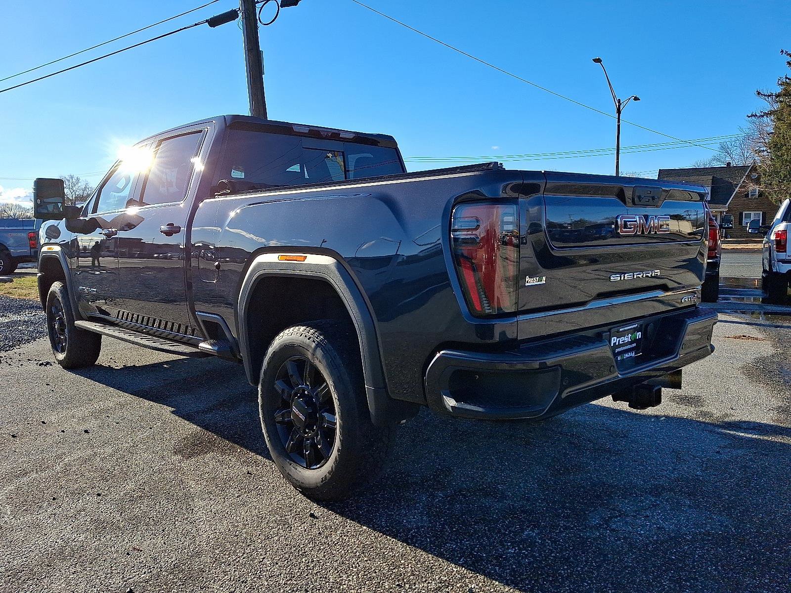 Used 2024 GMC Sierra 3500 AT4 w/ AT4 Premium Plus Package image 6