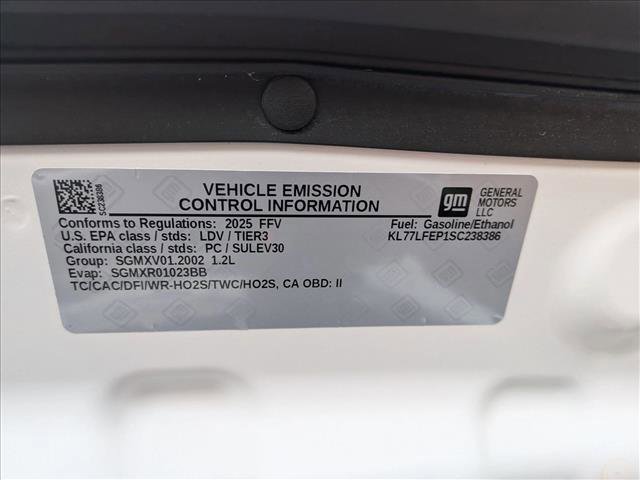 Used 2025 Chevrolet Trax LS image 23