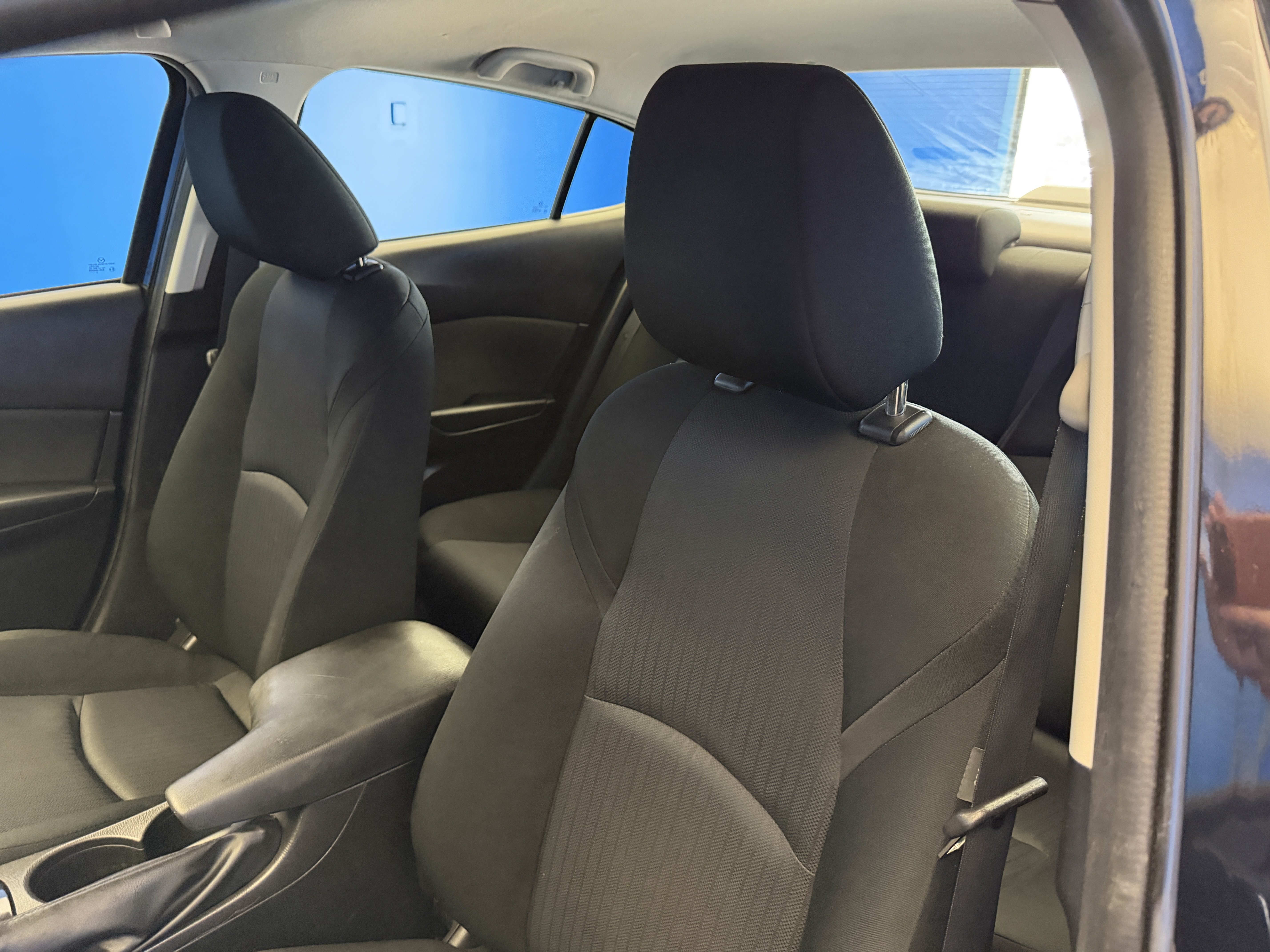 Used 2015 MAZDA MAZDA3 i Sport FWD image 12