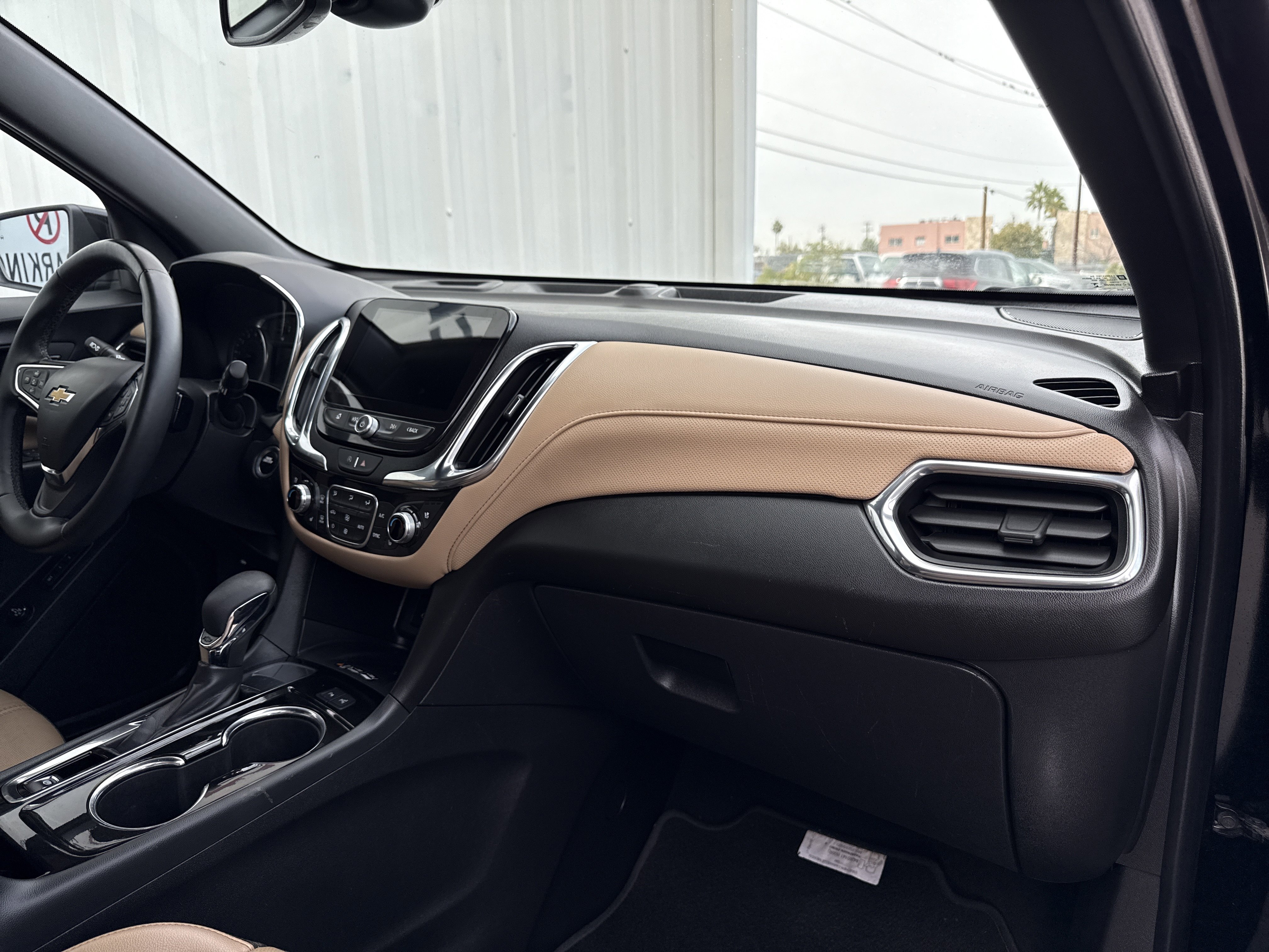 Used 2023 Chevrolet Equinox Premier image 43