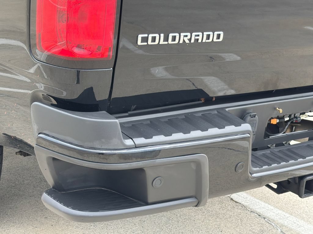 Used 2020 Chevrolet Colorado Z71 w/ Z71 Midnight Edition AWD/4WD image 14