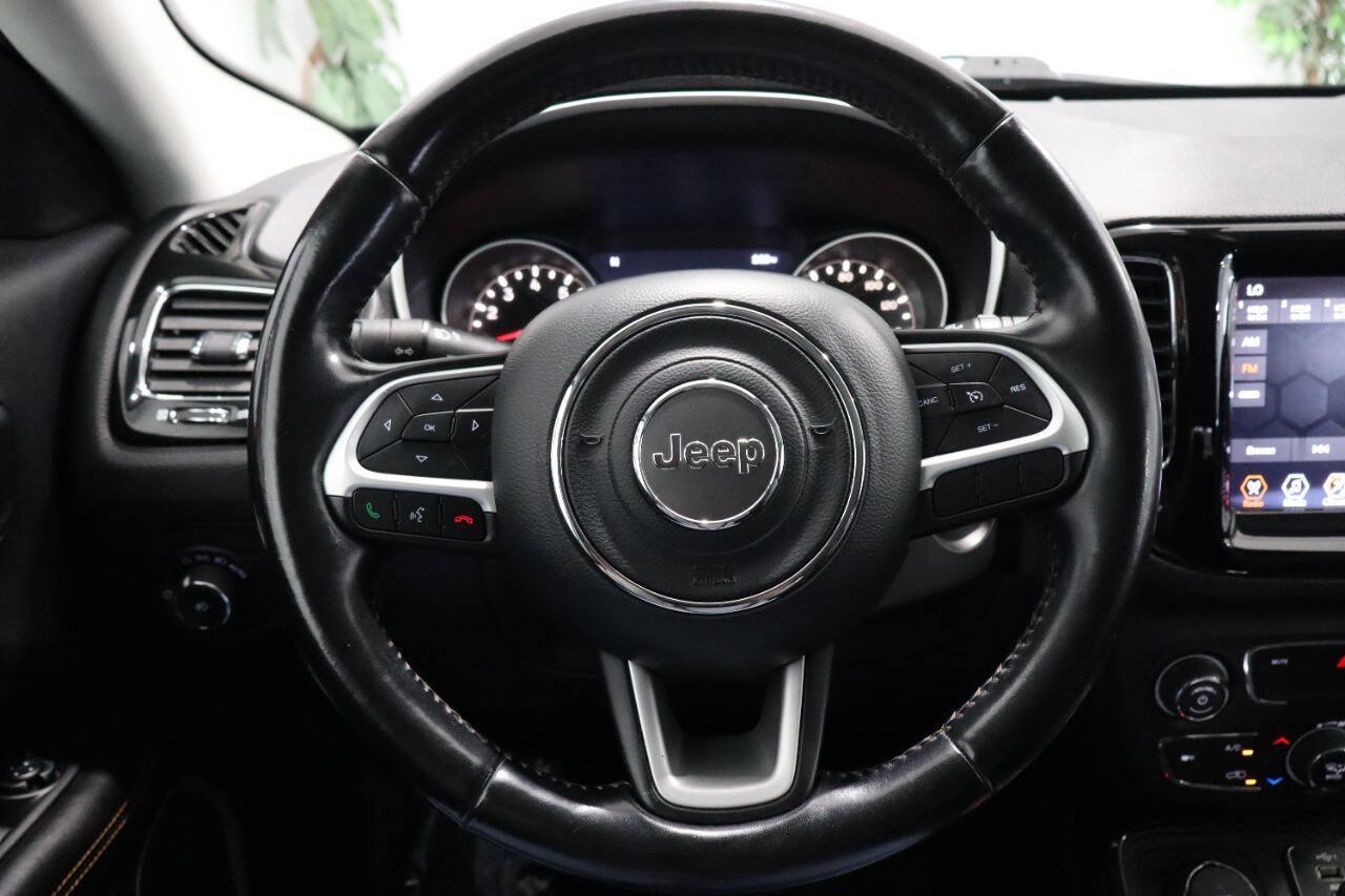 Used 2020 Jeep Compass Limited AWD/4WD image 15