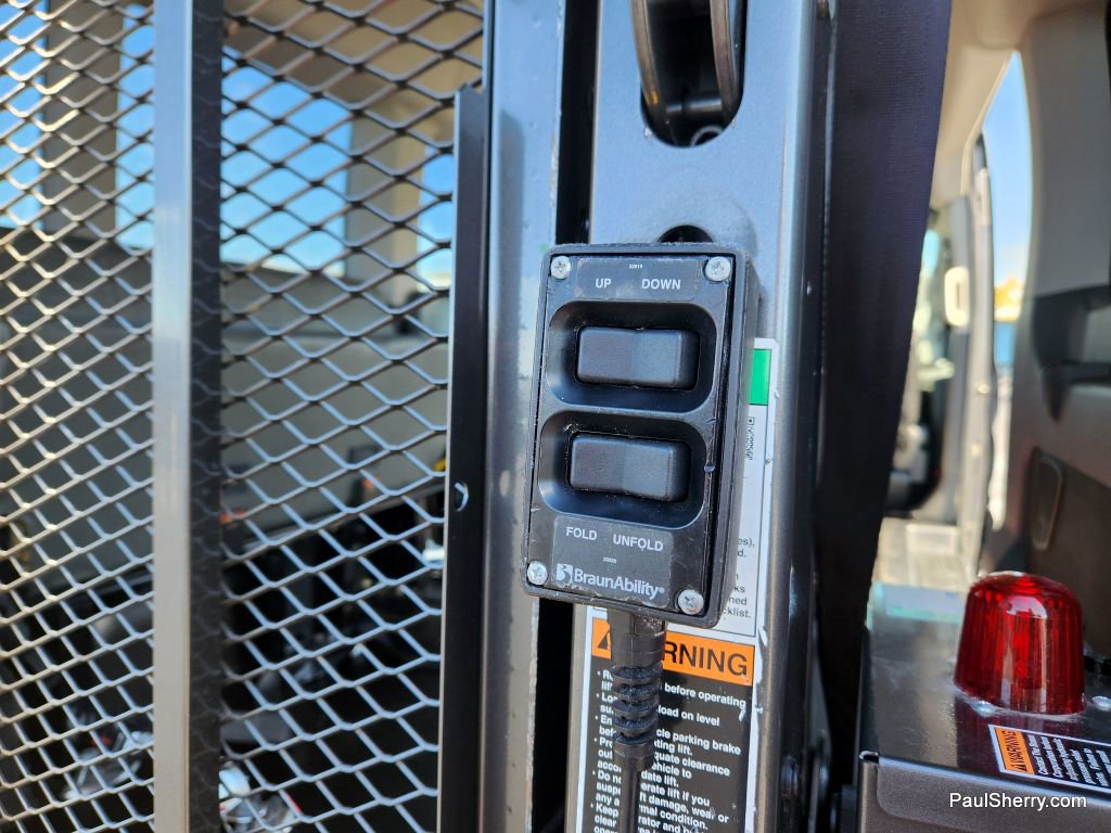 Used 2020 Ford Transit 350 XL image 22