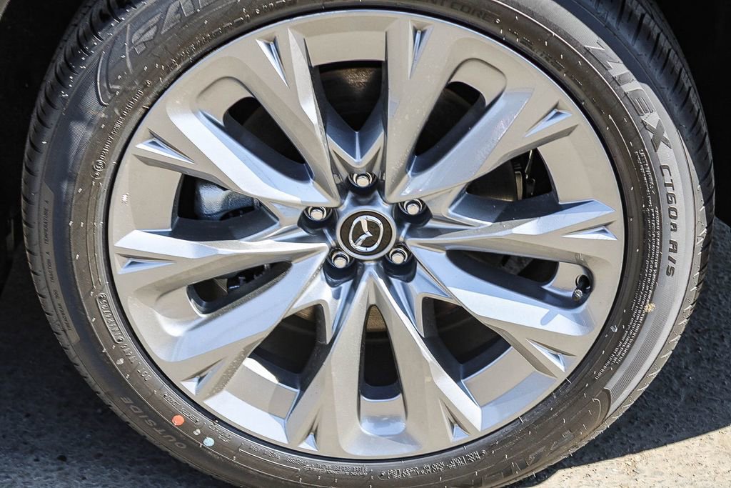 New 2026 MAZDA CX-90 Plug-In Hybrid w/ Preferred image 11