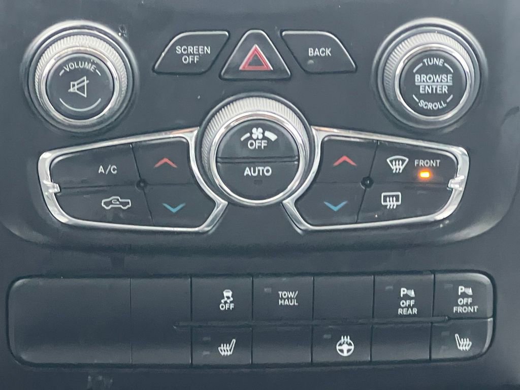 Used 2017 RAM 1500 Big Horn AWD/4WD image 4