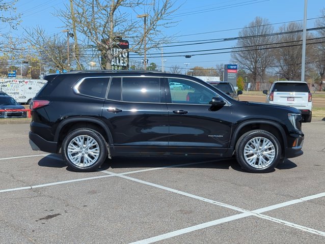 Used 2025 GMC Acadia Elevation w/ Elevation Premium Package image 4