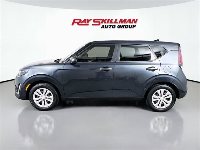 Used 2023 Kia Soul LX image 4
