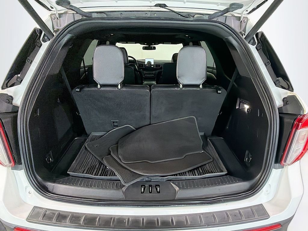 Used 2020 Ford Explorer ST w/ ST Street Pack image 29