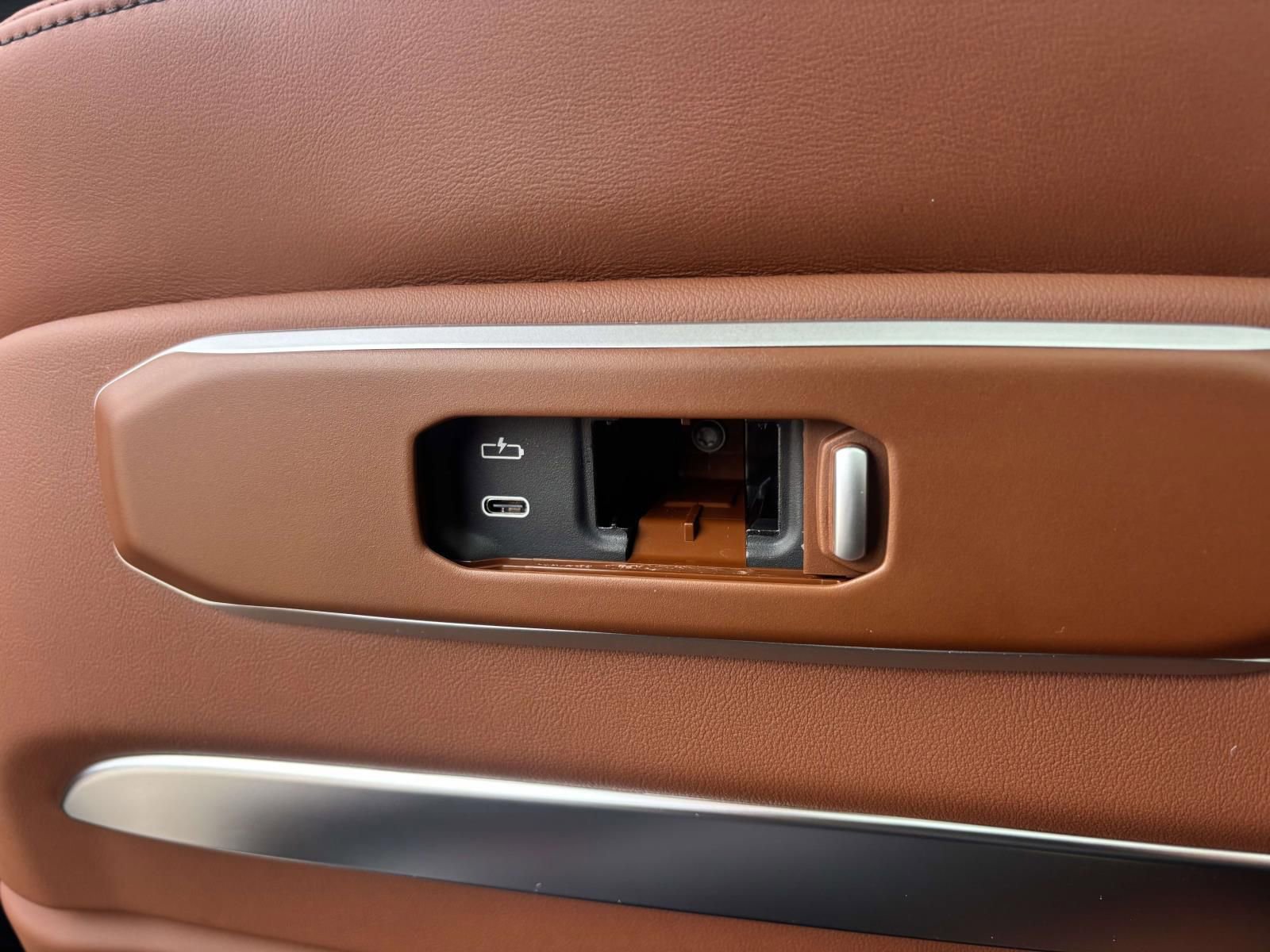 New 2026 BMW X7 xDrive40i w/ Executive Package image 34