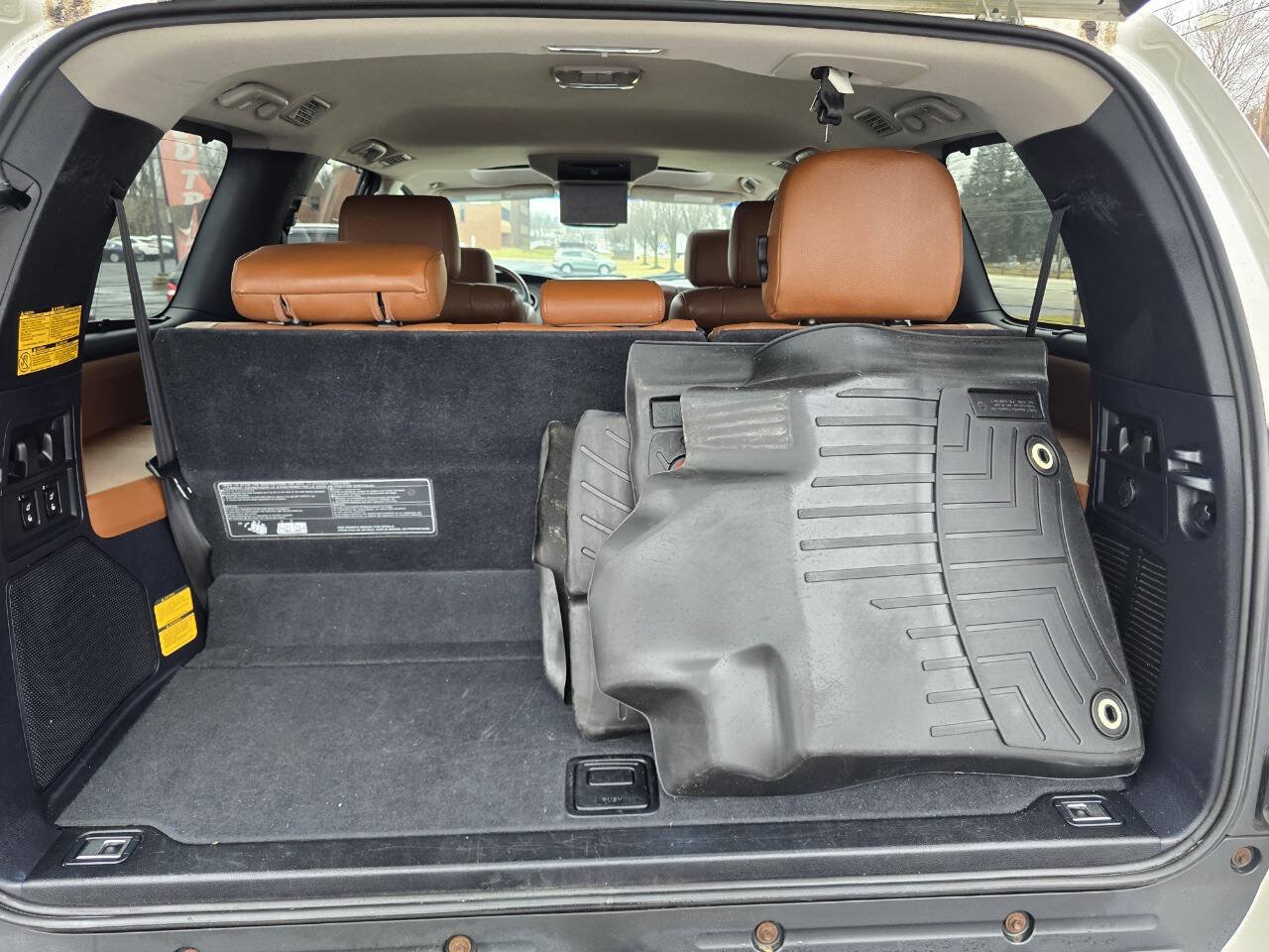 Used 2013 Toyota Sequoia Platinum AWD/4WD image 30
