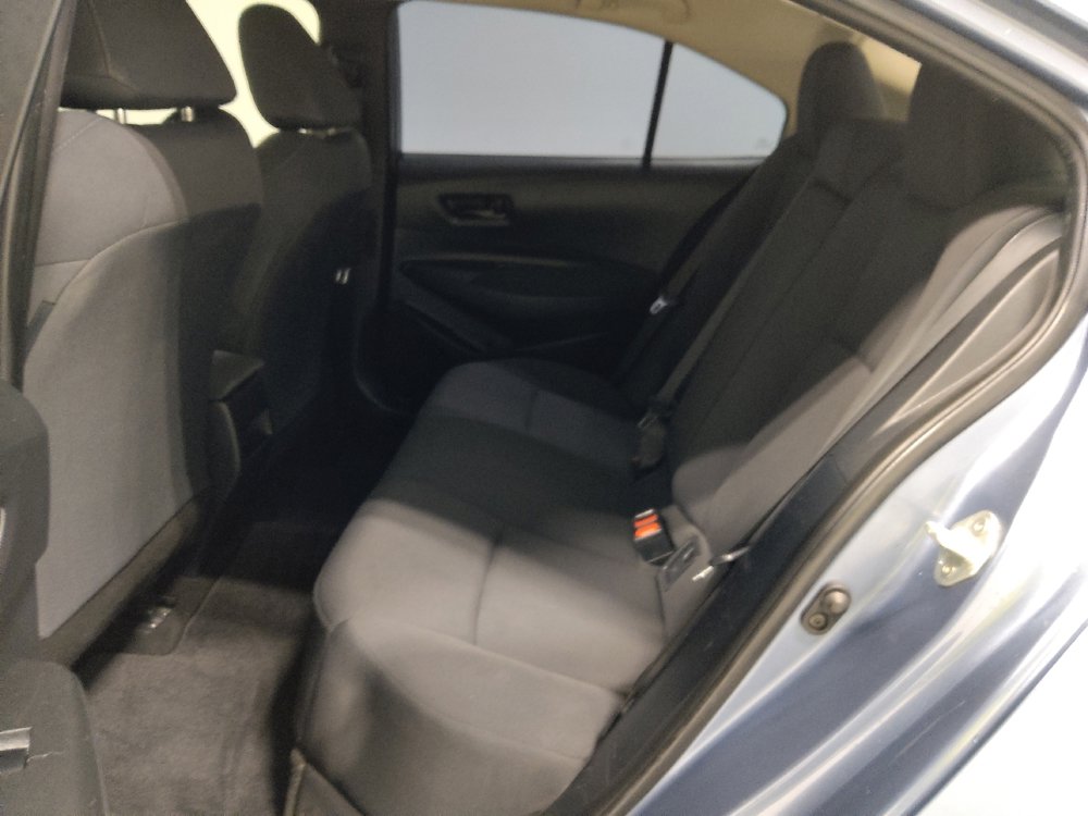 Used 2022 Toyota Corolla LE image 18