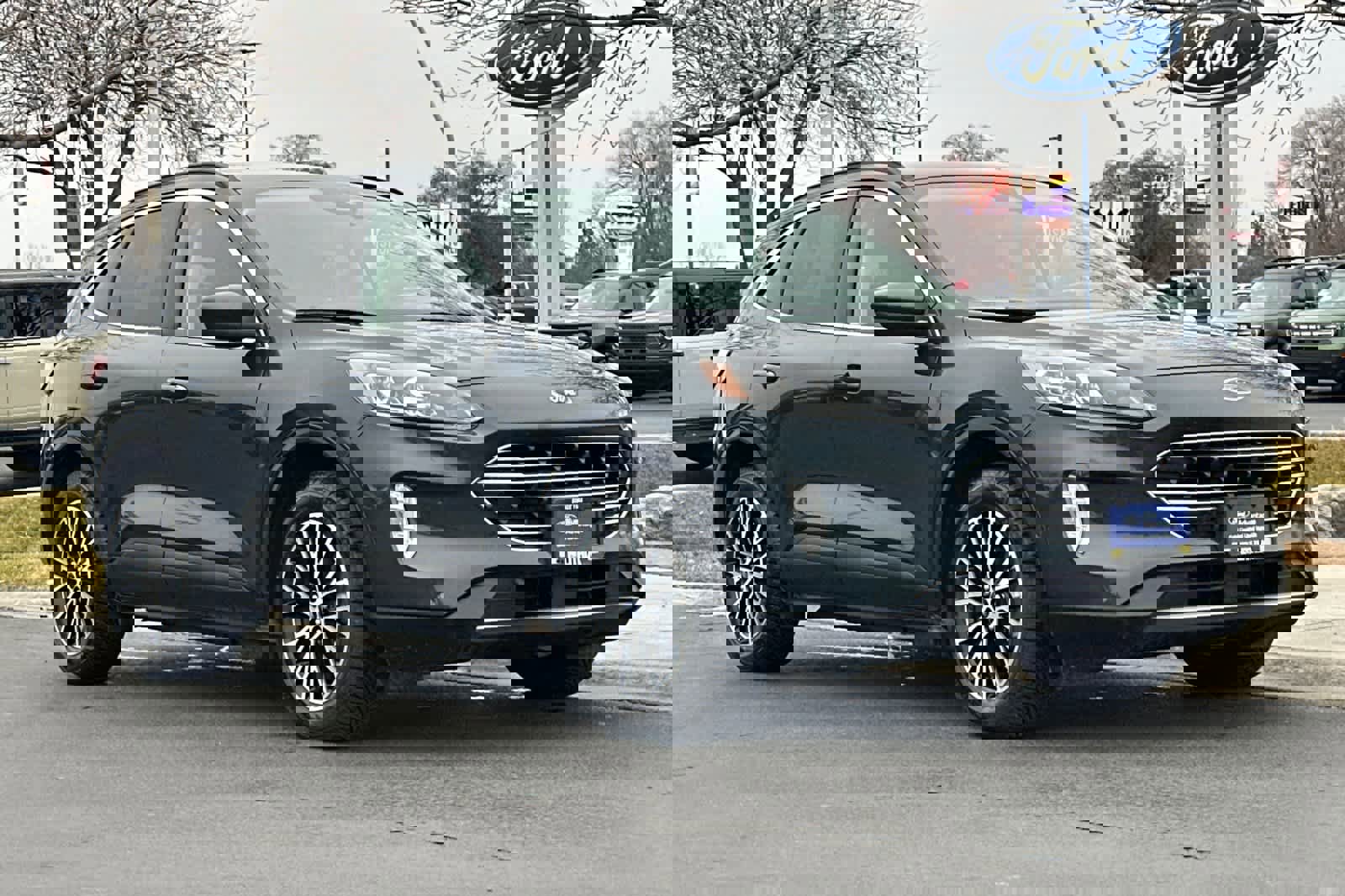 Certified 2022 Ford Escape Titanium w/ Titanium Premium Package image 9