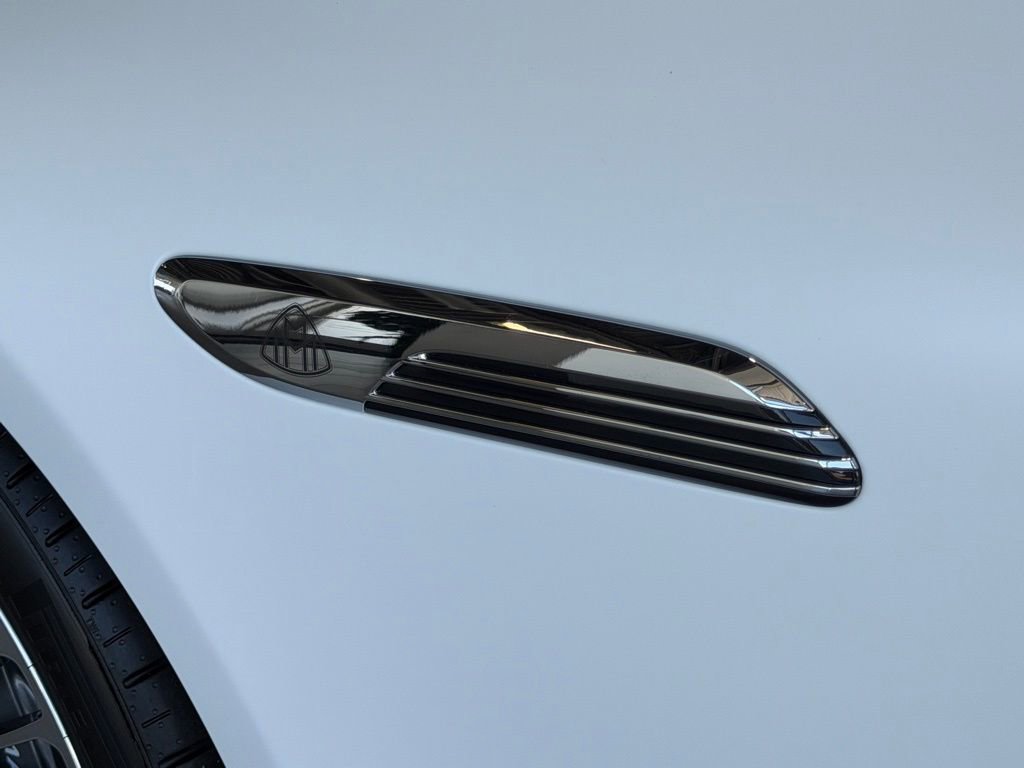 New 2026 Mercedes-Benz Maybach SL 680 image 11
