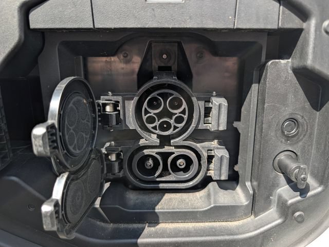 Used 2023 Subaru Solterra AWD image 12