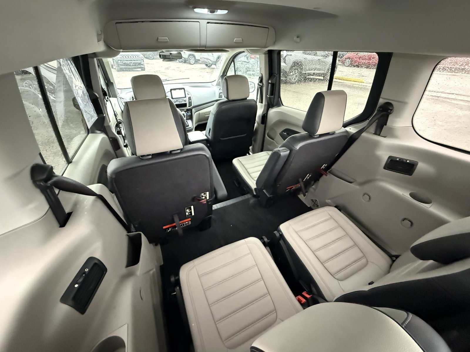 Used 2019 Ford Transit Connect XLT w/ XLT Premium Package image 30