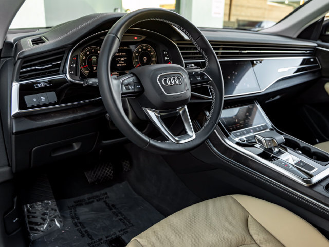 Used 2024 Audi Q8 Premium Plus AWD/4WD image 18