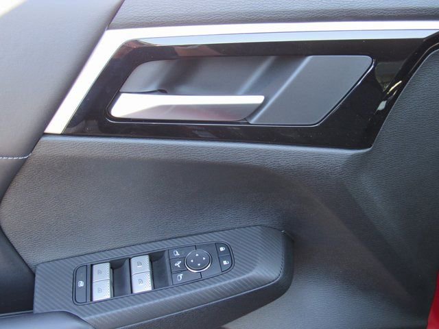 New 2025 Mitsubishi Outlander SE image 11