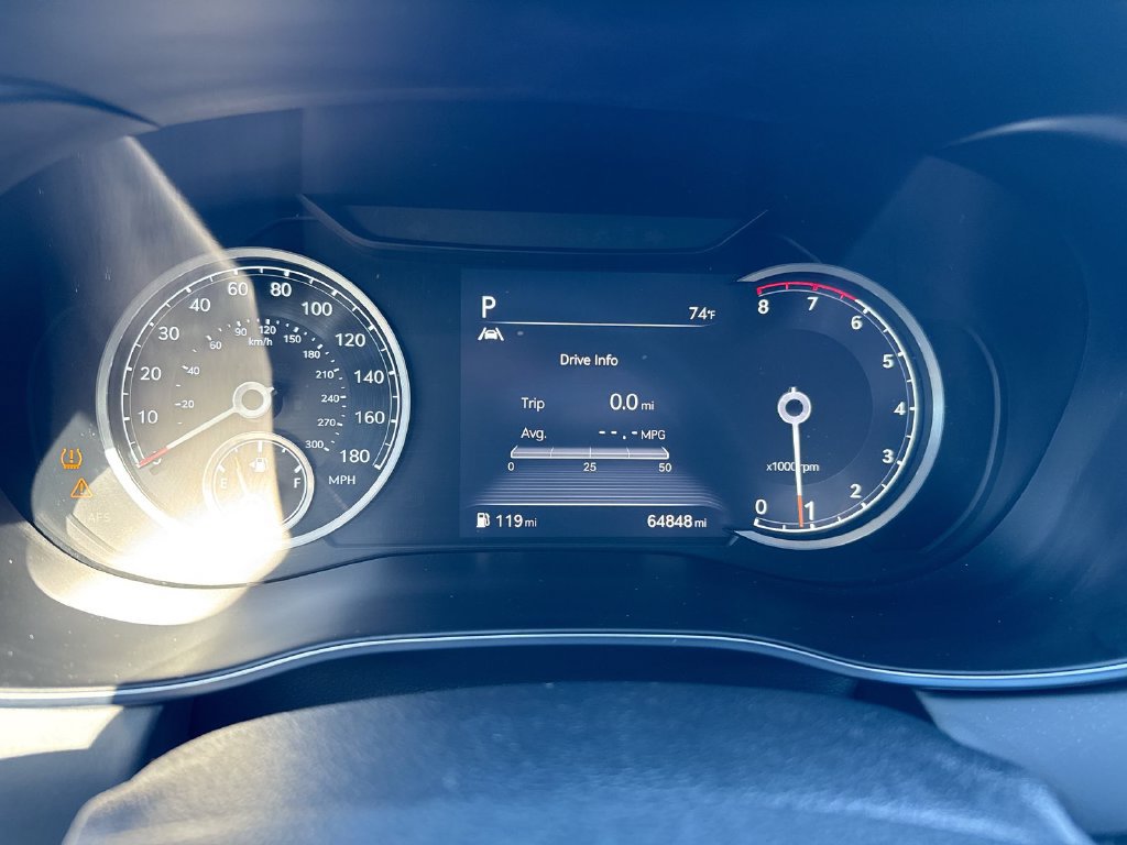 Used 2022 Genesis G70 2.0T w/ Prestige Package AWD/4WD image 12