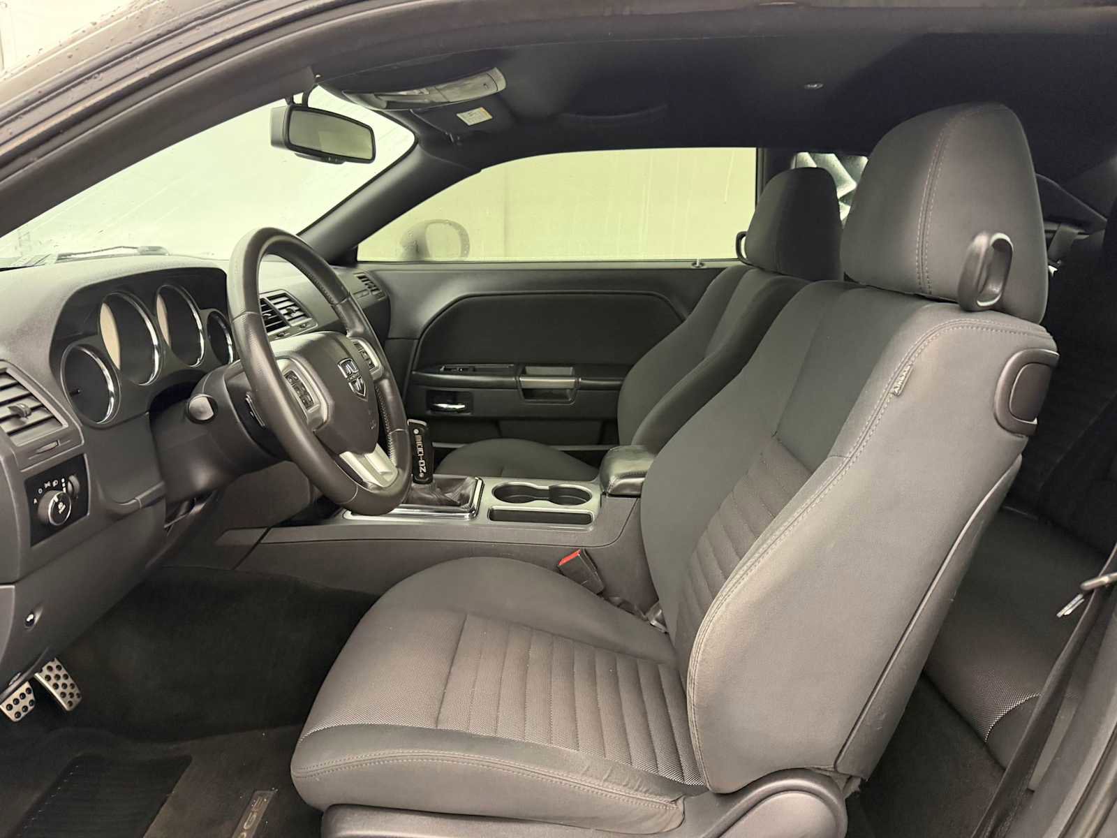 Used 2013 Dodge Challenger R/T image 15