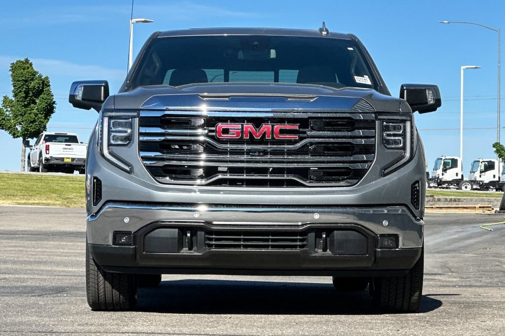 New 2026 GMC Sierra 1500 SLT w/ SLT Premium Package AWD/4WD image 12