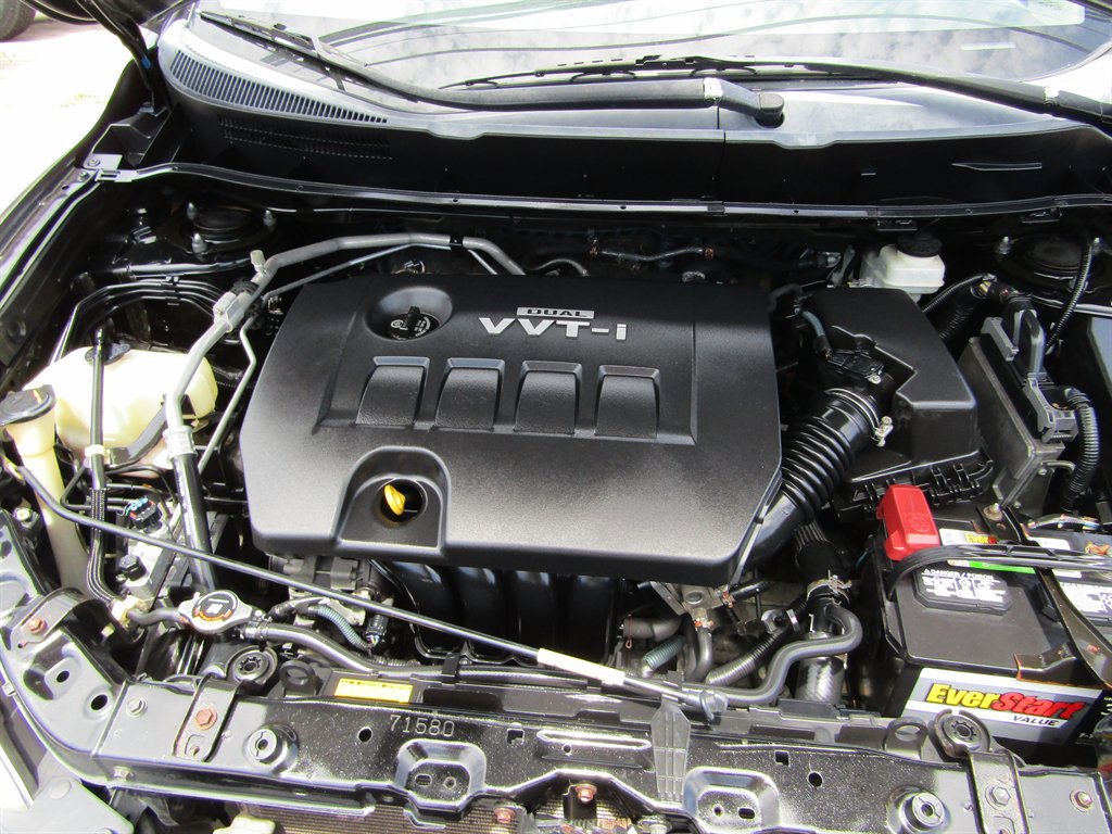 Used 2009 Toyota Matrix FWD image 13