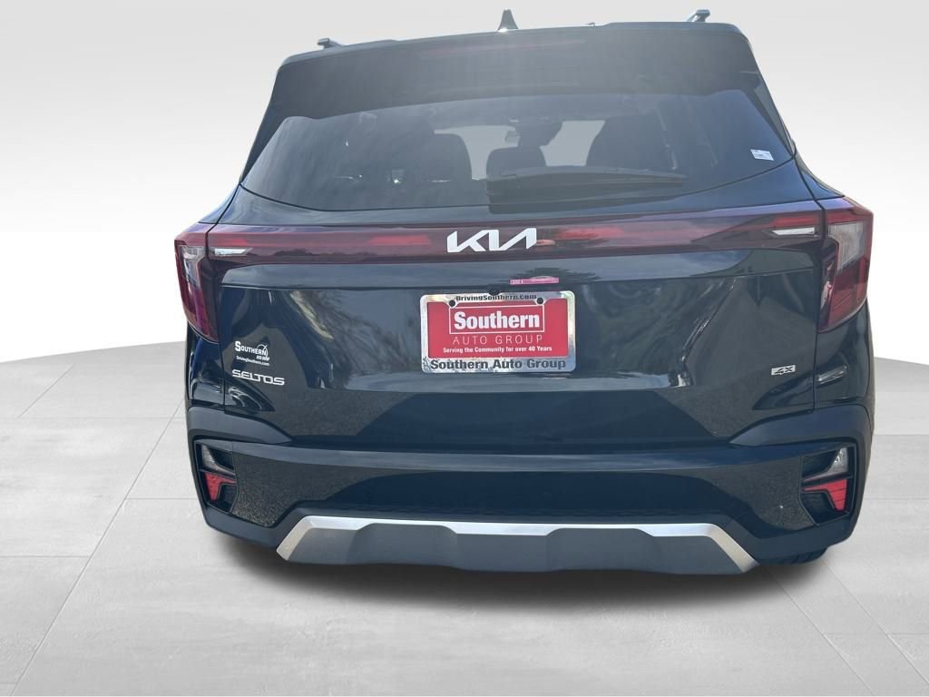 Certified 2025 Kia Seltos S image 6