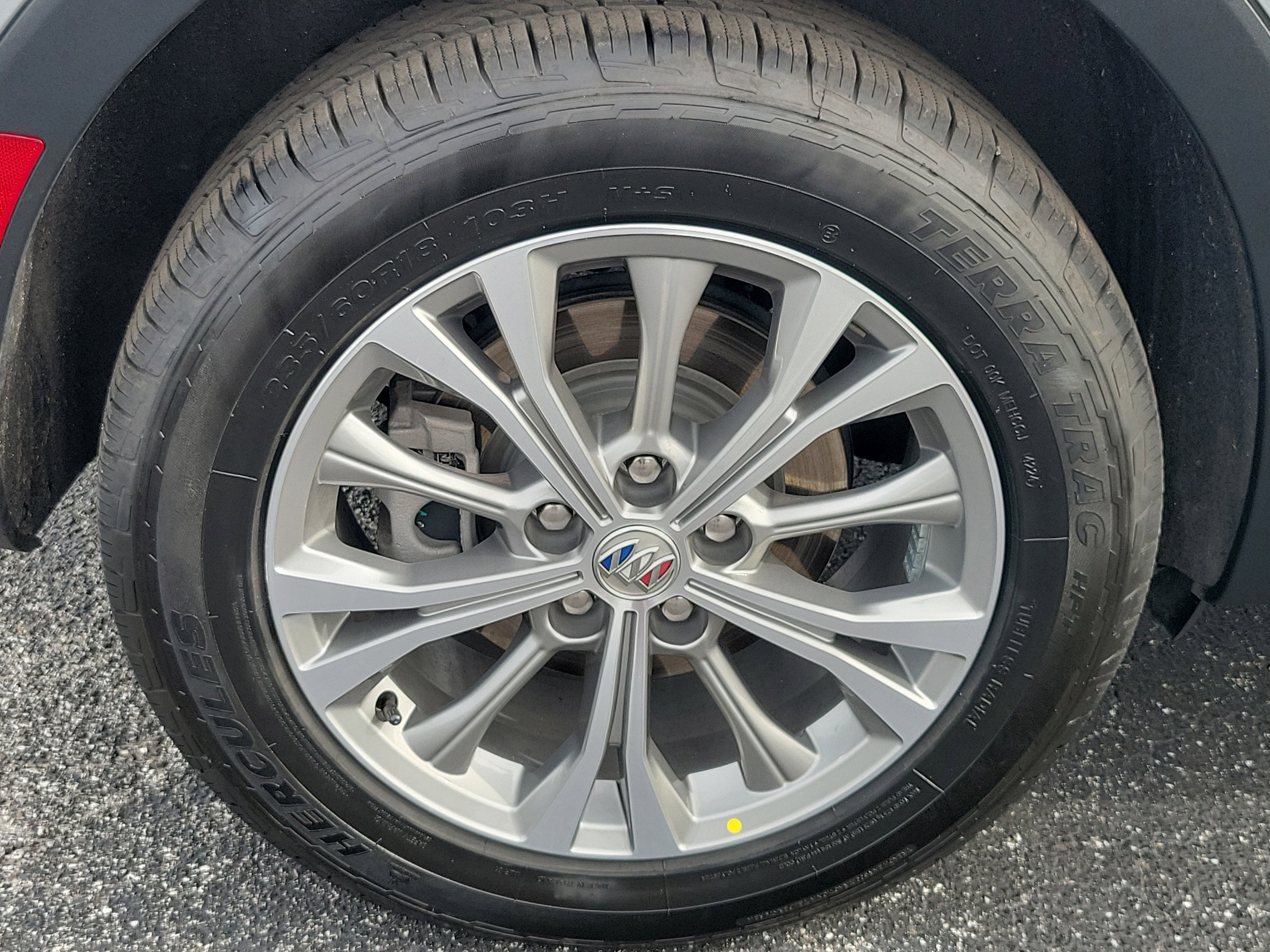 Used 2023 Buick Envision Preferred image 7