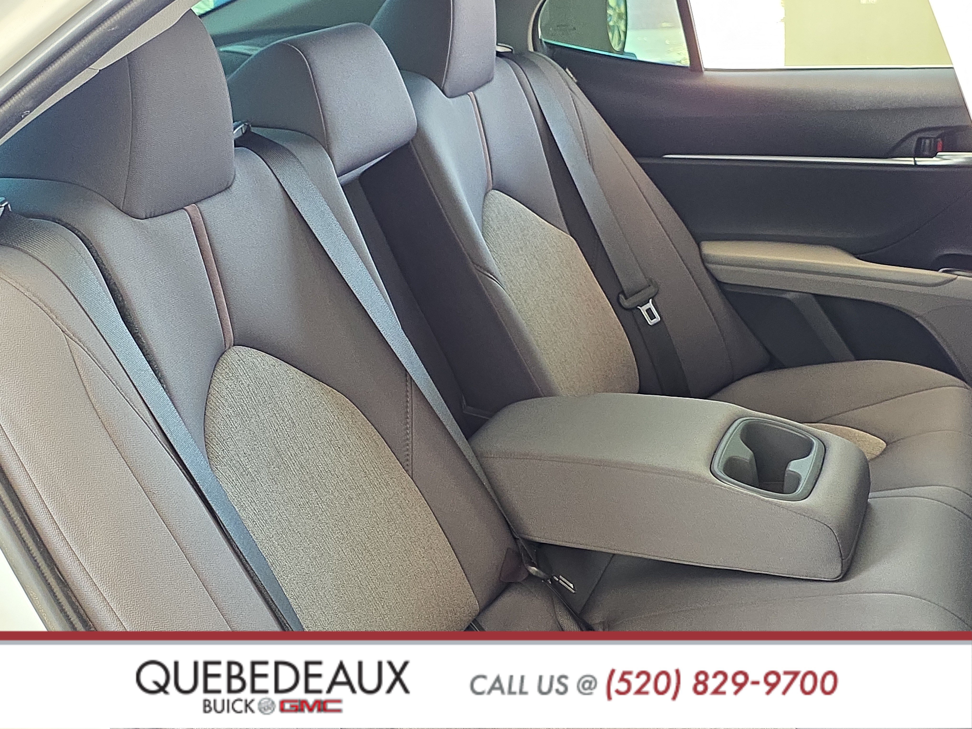 Used 2020 Toyota Camry LE FWD image 22