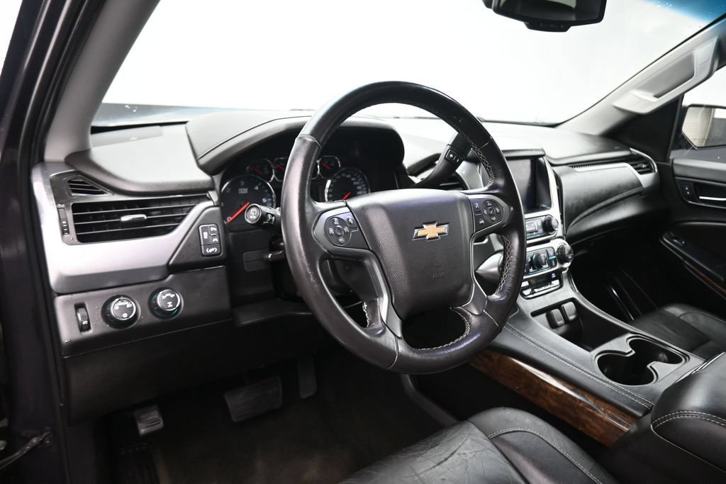 Used 2018 Chevrolet Suburban LT AWD/4WD image 14