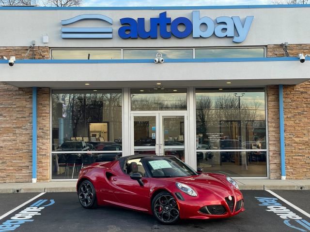 Used 2020 Alfa Romeo 4C Spider image 9