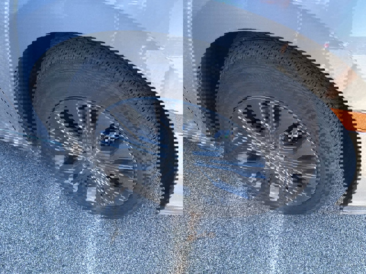 Used 2025 Honda Odyssey Touring image 4