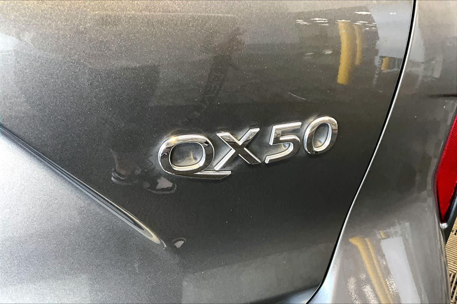 Used 2022 INFINITI QX50 Essential AWD/4WD image 10