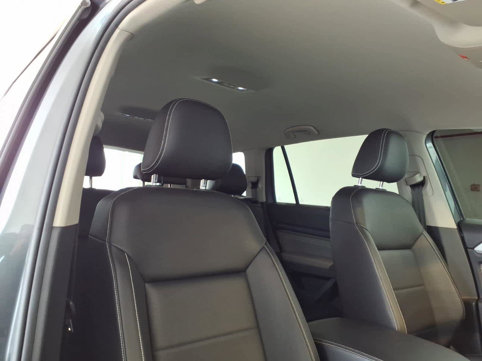 Used 2023 Volkswagen Atlas SE AWD/4WD image 23