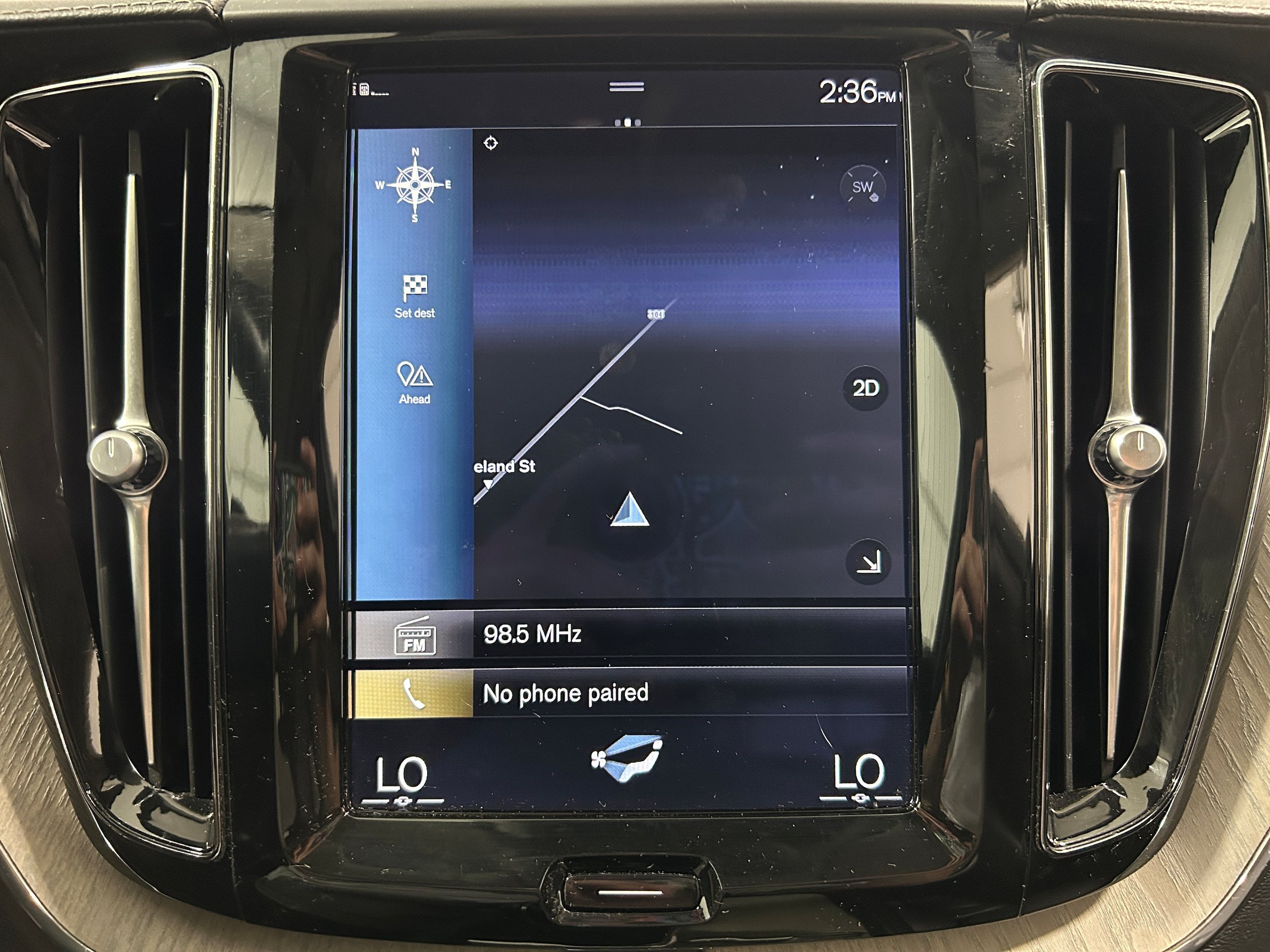 Used 2018 Volvo XC60 T5 Inscription AWD/4WD image 5