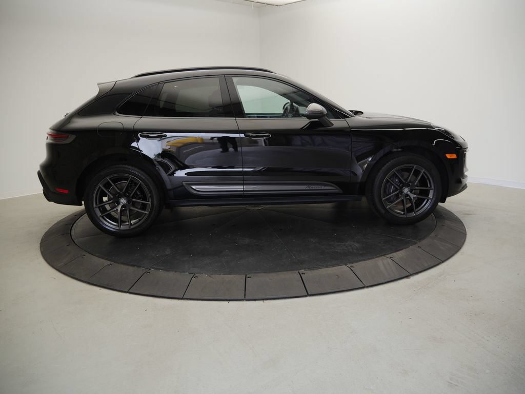 Certified 2023 Porsche Macan Turbo AWD/4WD image 8