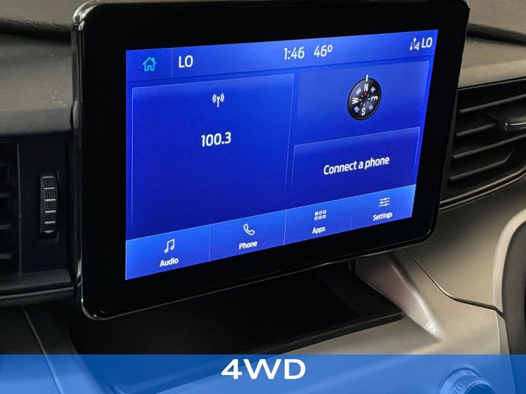 Used 2022 Ford Explorer XLT AWD/4WD image 2