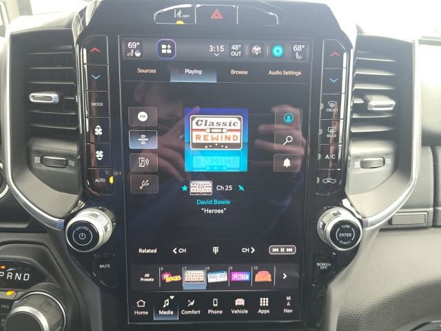 Used 2025 RAM 1500 Big Horn AWD/4WD image 21