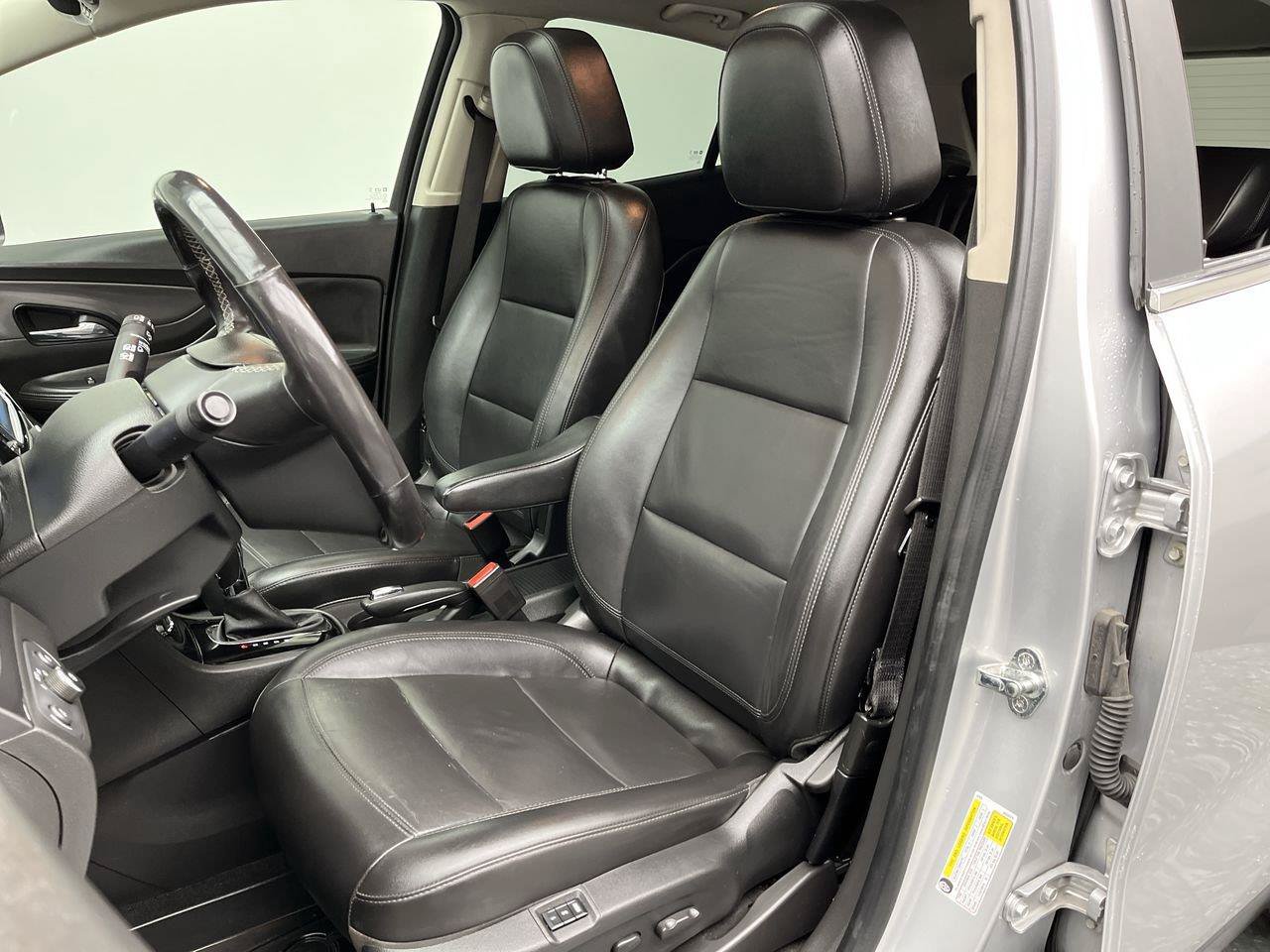 Used 2019 Buick Encore Essence w/ Safety Package II AWD/4WD image 10