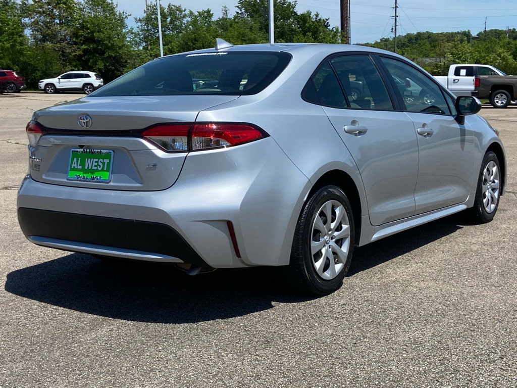 Used 2021 Toyota Corolla LE w/ Carpet Mat Package (TMS) FWD image 5