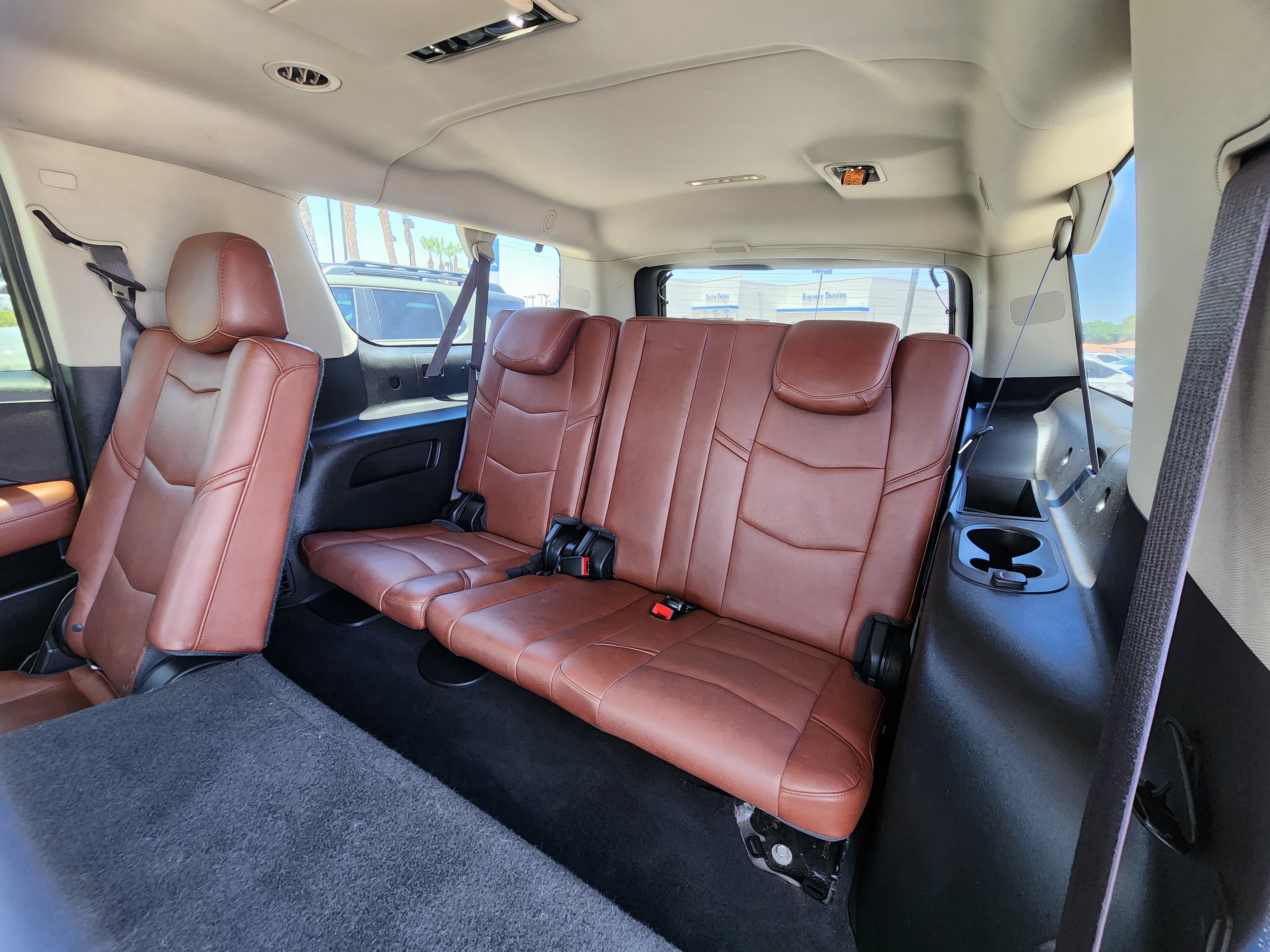 Used 2016 Cadillac Escalade ESV Luxury AWD/4WD image 14