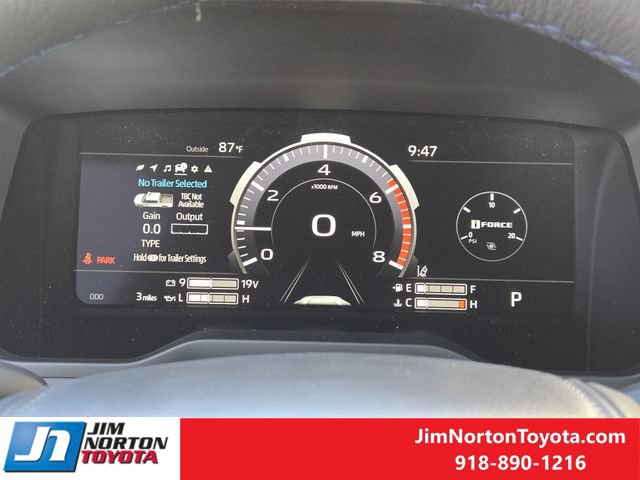 New 2026 Toyota Tundra Platinum AWD/4WD image 15