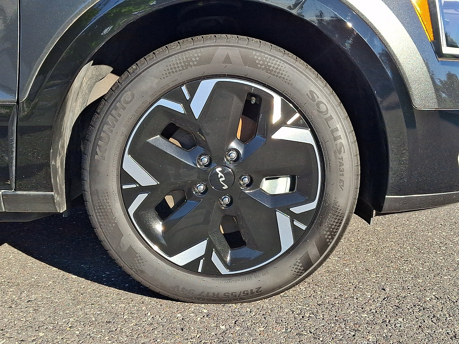 Used 2024 Kia Niro Wind w/ Wind Preserve Package FWD image 8