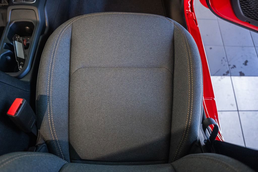 New 2025 Jeep Gladiator Sport image 30